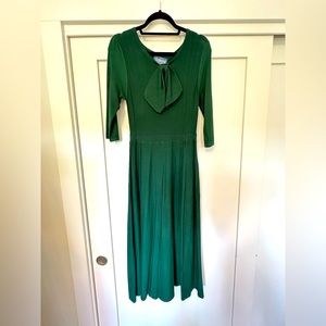 Beautiful Vintage 30’s/ 40’s style REPRODUCTION (=brand new) Drape Knit Dress.